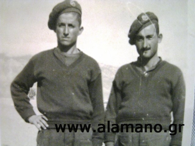Κόρινθος 1947. Αριστερά ο Ν. Τσουλουχάς. Ο γνωστός σε όλους μας πρακτικός ορθοπεδικός Γεωργαλιάς, δεξιά ο Γιάννης Βερβενιώτης